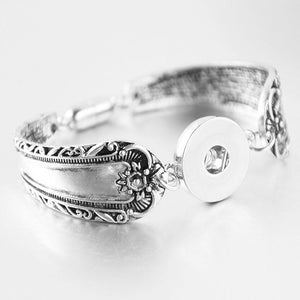 Vintage flower LOVE metal 18mm  snap button charm jewelry bracelet  DIY